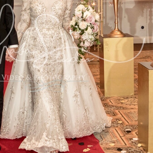 COPY - Stephen yearick Swarovski beaded wedding dress - Picture 7 of 8